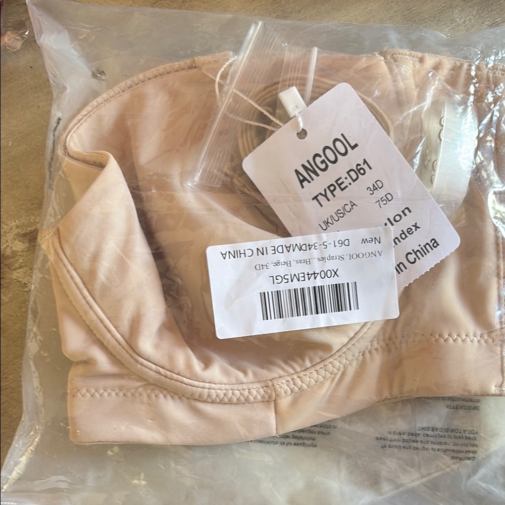 Women's convertible Bra